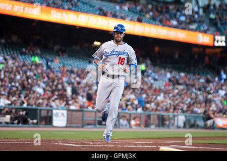 Juni 29, 2010, San Francisco, Ca, USA; Los Angeles Dodgers rechter Feldspieler Andre Ethier (16) Kerben ein Lauf gegen die San Francisco Giants im ersten Inning bei AT&T Park. Stockfoto