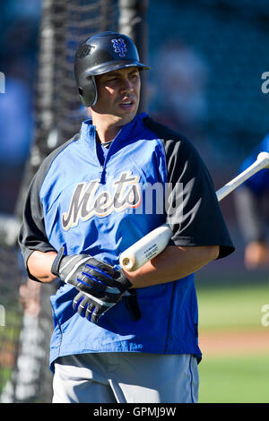 Juli 15, 2010, San Francisco, Ca, USA; New York Mets Mittelfeldspieler Carlos Beltran (15) vor dem Spiel gegen die San Francisco Giants bei AT&T Park. San Francisco besiegt New York 2-0. Stockfoto