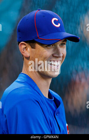 29. August 2011; San Francisco, CA, USA; Chicago Cubs Recht Fielder Tyler Colvin (21), während mit der Wimper Praxis vor dem Spiel gegen die San Francisco Giants im AT&T Park. Stockfoto