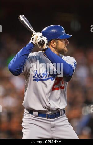 14. September 2010; San Francisco, CA, USA;  Los Angeles Dodgers dritte Baseman Casey Blake (23) at bat gegen die San Francisco Giants im ersten Inning im AT&T Park. Los Angeles besiegte San Francisco 1-0. Stockfoto