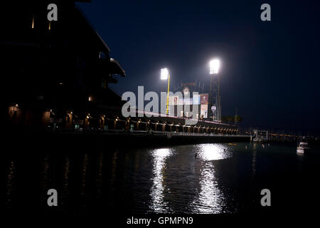 Außenansicht des AT&T Park während der San Francisco Giants Praxis, San Francisco, California, Vereinigte Staaten von Amerika. Stockfoto