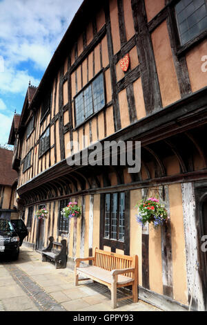 Halbe Fachwerkhaus Gebäude von Lord Leycester Hospital, Westtor, Warwick. Stockfoto