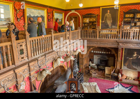 Die Galerie des großen Konzertsaales in Kinloch Castle, Isle of Rum, Scotland, UK Stockfoto