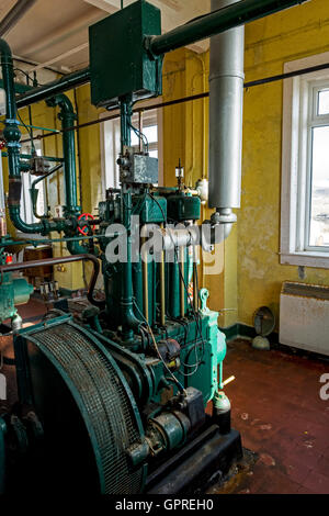 Ausrüstung im Maschinenraum Museum an der Ardnamurchan Point Leuchtturm, Schottland, UK. Stockfoto