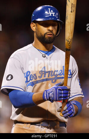 April 2011; San Francisco, CA, USA; Matt Kemp (27), der in Los Angeles Dodgers im Zentrum der USA gegen die San Francisco Giants im siebten Inning im AT&T Park spielte. Los Angeles besiegte San Francisco mit 6:1. Stockfoto