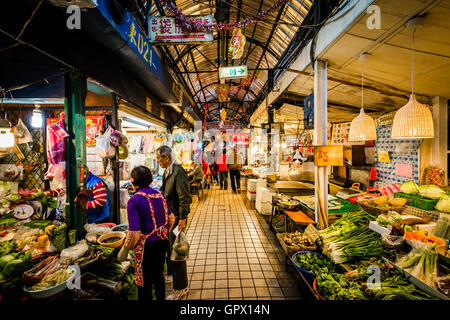 Die Dongsanshui Straßenmarkt in Wanhua District, Taipei, Taiwan. Stockfoto