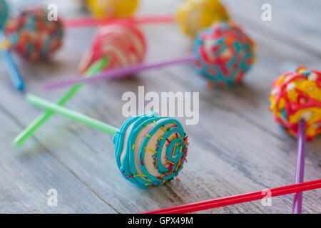 Bright candy auf Stick. Stockfoto