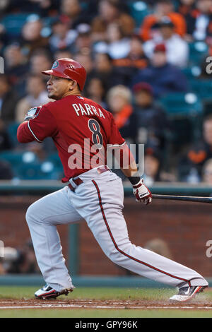 11. Mai 2011; San Francisco, CA, USA;  Arizona-Diamantmarkierungen linker Feldspieler Gerardo Parra (8) trifft doppelt gegen die San Francisco Giants während der zweiten Inning im AT&T Park. Stockfoto