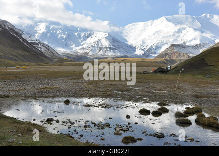 Kirgisistan, Lenin wählen Sie Basislager Stockfoto
