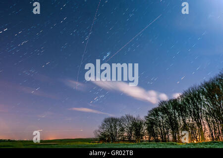 Sternspuren Streifen über den Himmel in Teufels Dyke Brighton Stockfoto