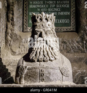 Statue von König Kasimirs des großen in Wieliczka Salt Mine, Polen. Stockfoto