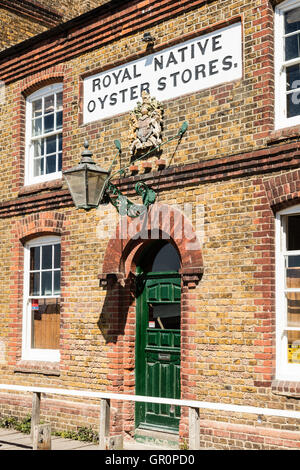 Das berühmte Royal Native Oyster Stores, Horsebridge, Whitstable, Kent, UK Stockfoto