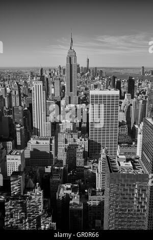 Empire State Skyline.  Skyline von New York City, das Empire State Building dominiert. Stockfoto