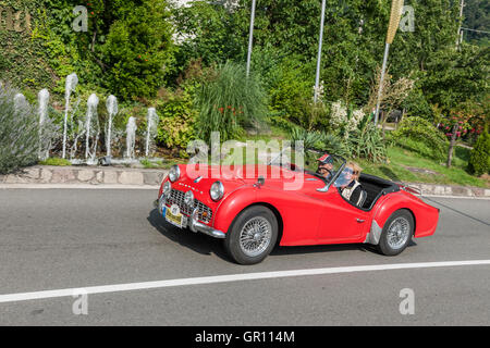 Schenna, Italien - 8. Juli 2016: TR3A Scena unterwegs in Richtung Schenna Dorf Stockfoto