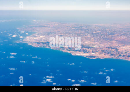 Luftaufnahme von Flugzeug von Paphos und westlichen Zypern Stockfoto