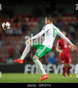 Prag, Tschechische Republik. 04. September 2016. Kyle Lafferty (Northern Ireland) während der WM-European Qualifying-Fußballspiel zwischen der Tschechischen Republik und Nordirland in Prag, Tschechische Republik, 4. September 2016. Foto: Thomas Eisenhuth/Dpa - NO-Draht-SERVICE-/ Dpa/Alamy Live News Stockfoto