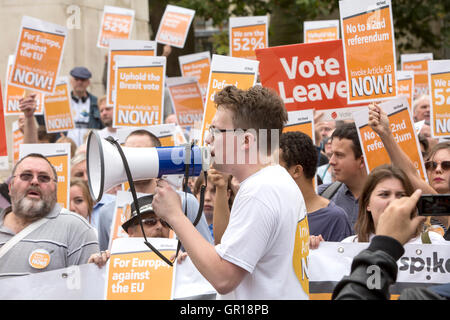 London, UK. 5. September 2016. Parlament beginnt Brexit Diskussionen. Kundgebungen fanden außerhalb des House Of Commons als Parlament nach Sommer zusammentritt, Austritt zu diskutieren. Bildnachweis: Jane Campbell/Alamy Live-Nachrichten Stockfoto