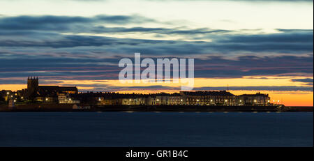 Blick auf die Headland bei Hartlepool bei Sonnenaufgang von Seaton Carew, Nordostengland, Großbritannien, Stockfoto