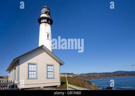 Historische Wahrzeichen Pigeon Point Lighthouse in Kalifornien, USA Stockfoto