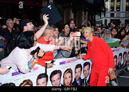 Emma Thompson Teilnahme an der Uraufführung von Bridget Jones Baby im Odeon Kino, Leicester Square, London. Stockfoto