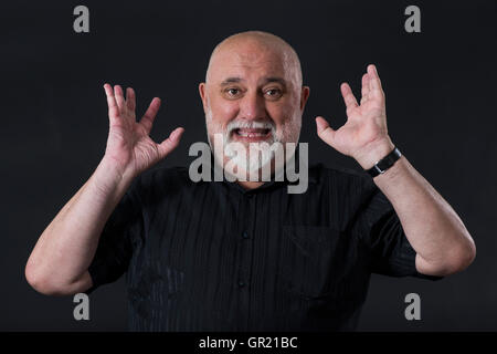 Englischer Komiker, Schauspieler, Autor und ehemaliger Aufnahmekünstler Alexei Sayle. Stockfoto