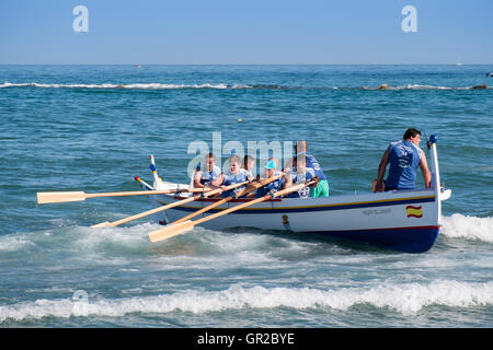 Angeln-Boote-Rennen in Fuengirola, Malaga, Spanien Stockfoto