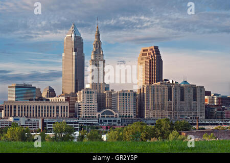 Cleveland. Bild von Cleveland downtown Skyline bei Sonnenuntergang. Stockfoto