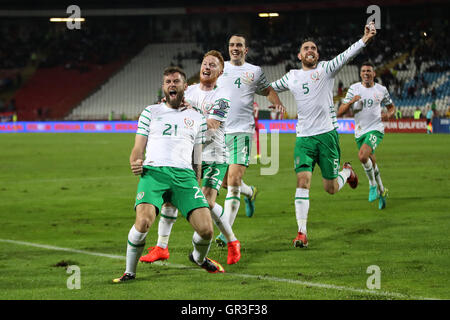 Republik Irland Daryl Murphy feiert erzielte sein zweite Tor von Seiten des Spiels während der 2018 FIFA World Cup Qualifikationsspiel, Gruppe D im Stadium Rajko Mitic, Belgrad. Stockfoto