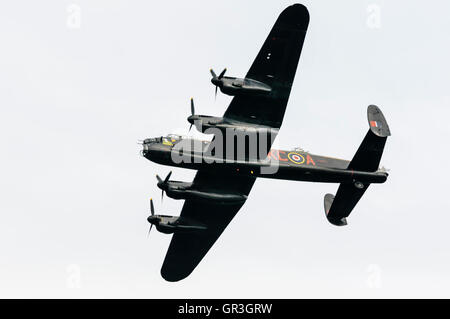 Einer von nur zwei fliegende Avro Lancaster Bomber, PA474 Stockfoto