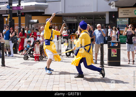 Vaisakhi, Sikh Parade in Doncaster (Großbritannien) - Marschall Kunstschau in der Stadtmitte Stockfoto