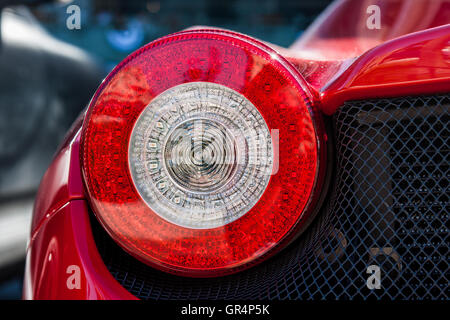 Heckleuchte eines Ferrari 458 Spider. Stockfoto