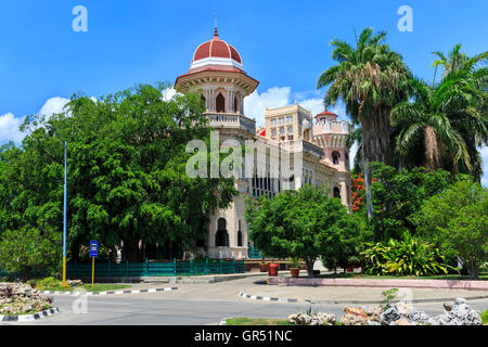 Palacio de Valle, historisches Herrenhaus Hotel und Restaurant im maurischen und gotischen Baustil, Punta Gorda, Cienfuegos, Kuba Stockfoto