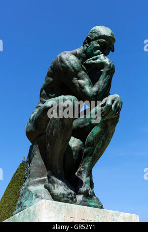 Auguste Rodins Le lange (der Denker) im Musée Rodin, Paris, Frankreich Stockfoto
