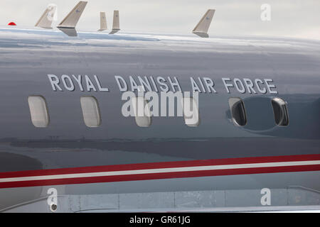 Königliche Dänische Luftwaffe Bombardier Challenger 604 (CL-600-2B16) VIP-Jet bei Royal International Air Tattoo (RIAT) Stockfoto