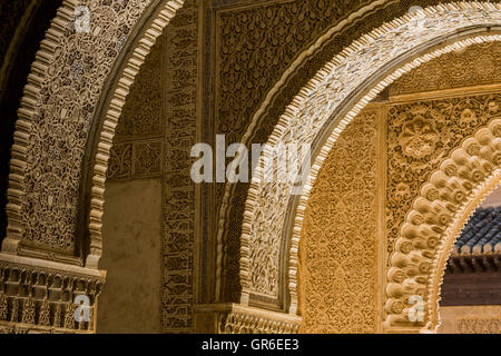 Granada, Spanien - 24. März 2008 - The Generalife Gärten der Alhambra-Palast in Granada, Andalusien Provinz, Spanien Stockfoto