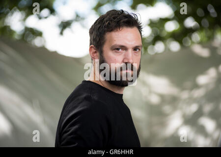 Journalist, Schriftsteller, Übersetzer und Medien akademische Dominic Hinde. Stockfoto