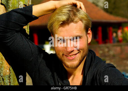 Junger Mann Stockfoto