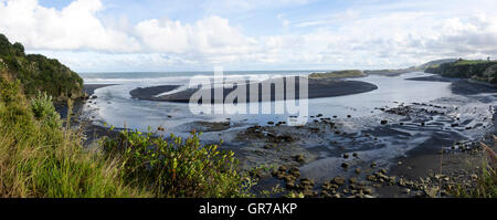 Awakino River Mündung, Waikato, Nordinsel, Neuseeland Stockfoto