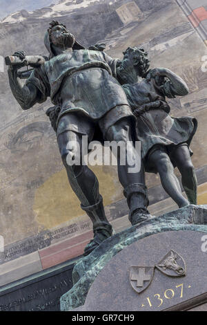 Wilhelm Tell Denkmal auf dem Platz der Kantonshauptort Altdorf im Kanton Uri Stockfoto