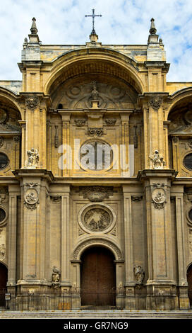 Baroquial wichtigsten Fassade der Kathedrale von Granada, Granada, Spanien Stockfoto