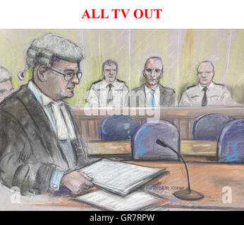 ALLE TV OUT Gericht Künstler Skizze von Elizabeth Cook von Christopher Halliwell, zweiter von rechts, auf der Anklagebank bei Bristol Crown Court, wo er des Mordes an Becky Godden vorgeworfen wird. Stockfoto