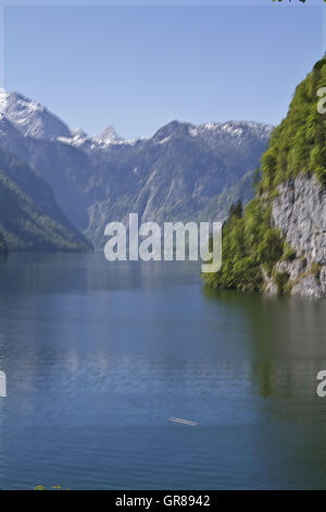 Mit Blick auf den Königssee im Berchtesgadener Land Stockfoto