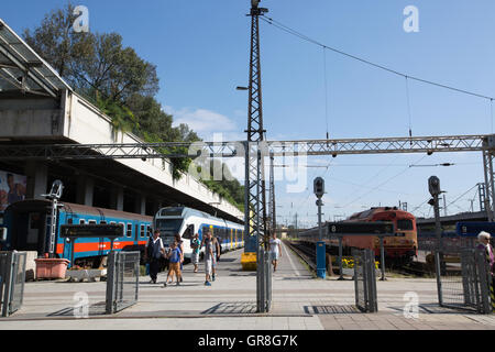 Budapest-Nyugati Bahnhof, steht neben Grand Boulevard, Budapest, Ungarn Stockfoto