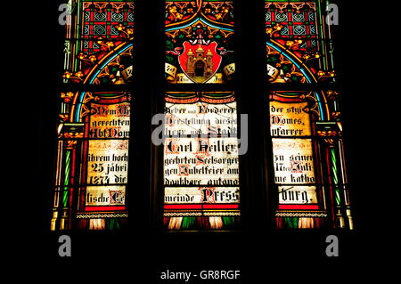 Martin S Cathedral In Bratislava-Glasmalerei Stockfoto