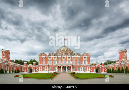 Die Petroff-Palast in Moskau. Im Neo-gotischen Stil erbaut. Stockfoto