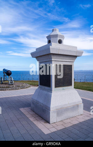 Denkmal für die Bombardierungen der Hartlepools, Heugh Batterie, die Landzunge, Hartlepool, County Durham, England Stockfoto