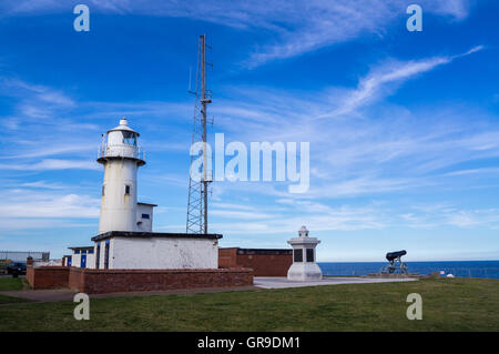 Leuchtturm und Denkmal für die Bombardierungen der Hartlepools, Heugh Batterie, die Landzunge, Hartlepool, County Durham, England Stockfoto