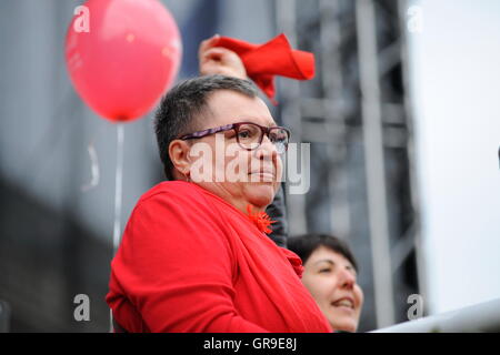 Österreichische Gesundheitsministerin Sabine Oberhauser, SPÖ Stockfoto