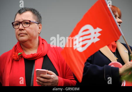 Österreichische Gesundheitsministerin Sabine Oberhauser, SPÖ Stockfoto