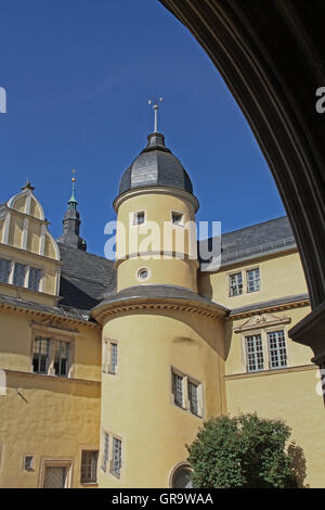 Turm im Innenhof des Schlosses Ehrenburg In Coburg In Bayern Stockfoto